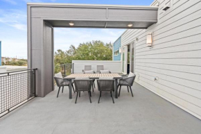 5Bd 4 and a half Ba 2 Story apt 49-215